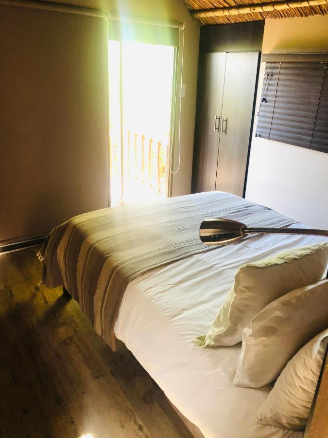 Impa-Lala Country Estate Bed & Breakfast Bloemfontein Exterior photo