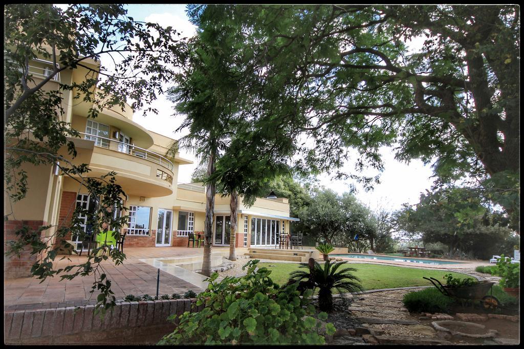 Impa-Lala Country Estate Bed & Breakfast Bloemfontein Exterior photo